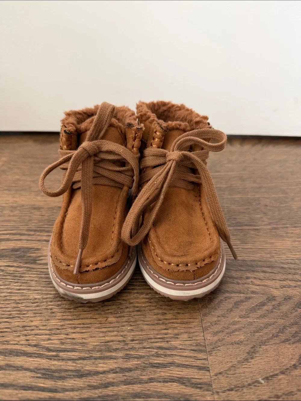 Baby Gap Cozy Brown toddler size 6 Lace-Up Suede Boots